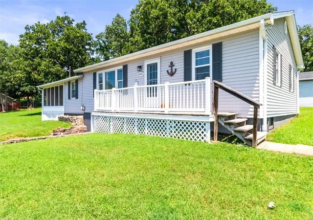 4th image of 26641 Waterview Dr, Warsaw, MO 65355 | MLS# 2632891