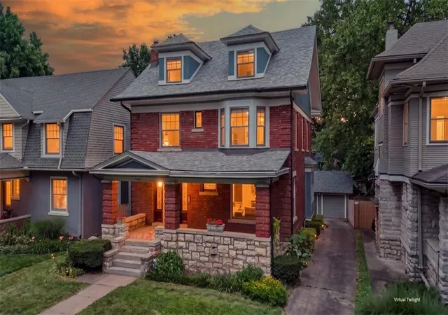 Photo 2 of Sale Pending at 3607 Campbell St, Kansas City, MO 64109 | MLS# 2632895 | Listing updated on 2026-08-18