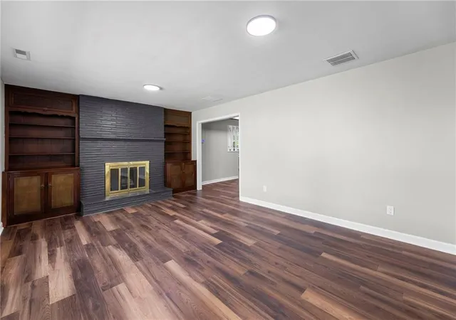 Photo 3 of Single family home for sale at 1419 S Hickory St, Ottawa, KS 66067 | MLS# 2632904 | Listing updated on 2026-09-27