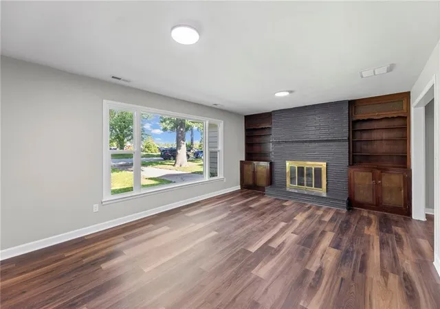 Photo 4 of Single family home for sale at 1419 S Hickory St, Ottawa, KS 66067 | MLS# 2632904 | Listing updated on 2026-09-27