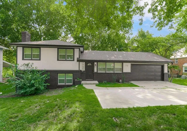 1st image of 7733 Mission Rd, Prairie Village, KS 66208 | MLS# 2632908