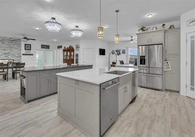 2nd image of 8944 Southpoint Dr, Richmond, MO 64085 | MLS# 2632911