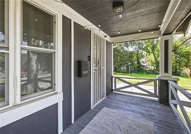 Photo 3 of Sale Pending at 4947 Woodland Ave, Kansas City, MO 64110 | MLS# 2632916 | Listing updated on 2026-08-18