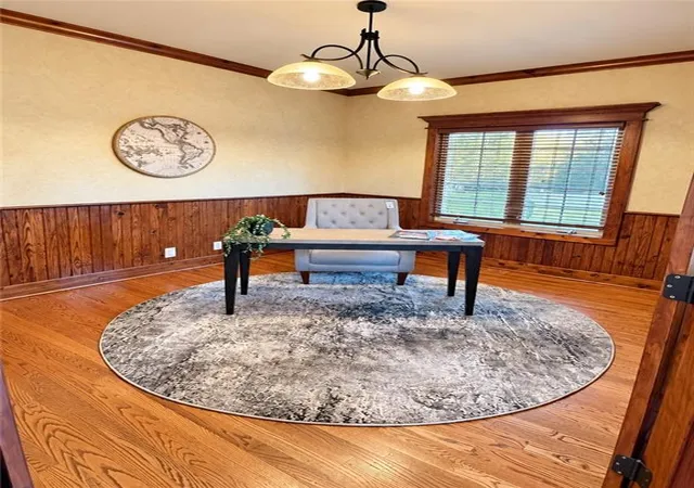 Photo 3 of Single family home for sale at 1007 Burr Oak Ln, Grain Valley, MO 64029 | MLS# 2632919 | Listing updated on 2026-10-02