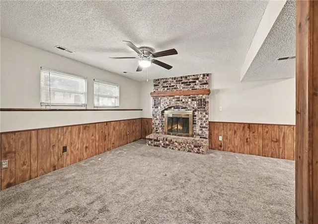 Photo 4 of Single family home for sale at 1613 N Glen Ellyn St, Independence, MO 64056 | MLS# 2632921 | Listing updated on 2026-08-27