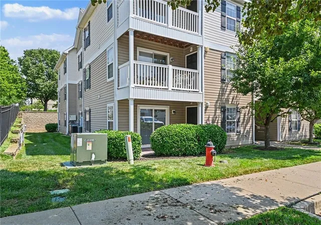 2nd image of 5500 Ne 80th Ter #1A, Kansas City, MO 64119 | MLS# 2632933