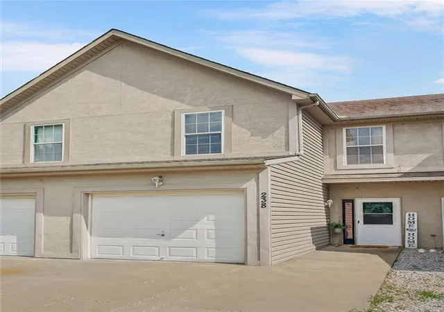 2nd image of 238 N 5th Ter, Louisburg, KS 66053 | MLS# 2632944