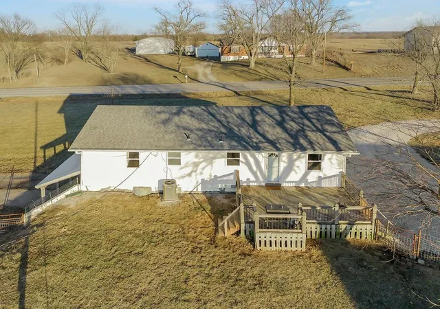 3rd image of 17504 State Route 33 Hwy, Holt, MO 64048 | MLS# 2632952
