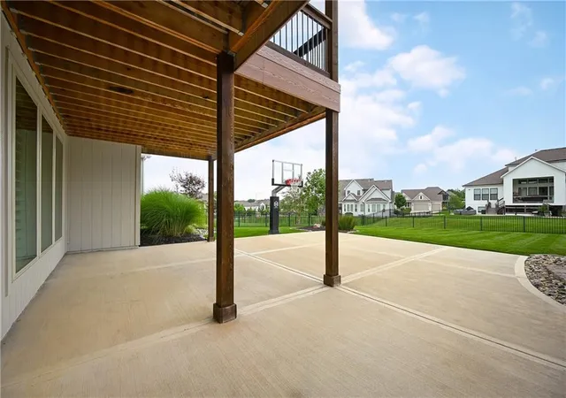 34th image of 3045 Nw Thoreau Ln, Lees Summit, MO 64081 | MLS# 2632957