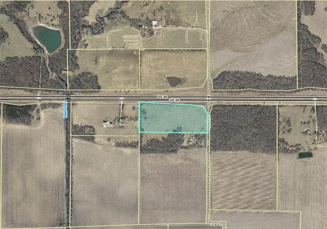 2nd image of 2255 Douglas Rd, Perry, KS 66073 | MLS# 2632962