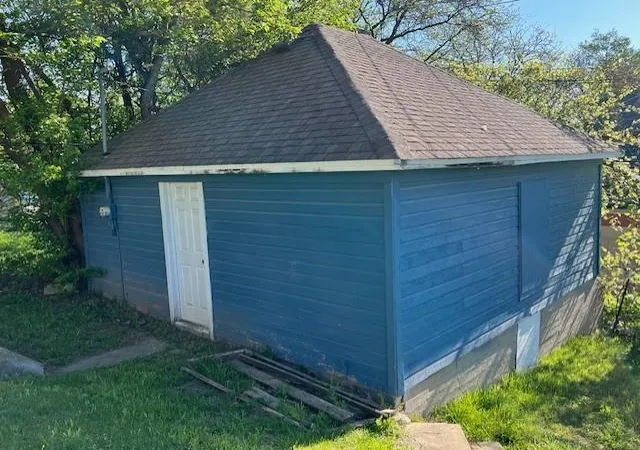 Listing Photo 4 - Condo for sale in building located at 519 N 24th St, Saint Joseph, MO 64501