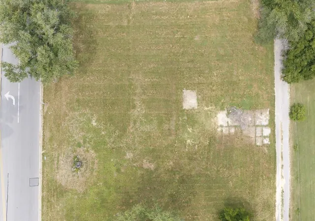 2nd image of Lot 2 10th Ave, Leavenworth, KS 66048 | MLS# 2632968