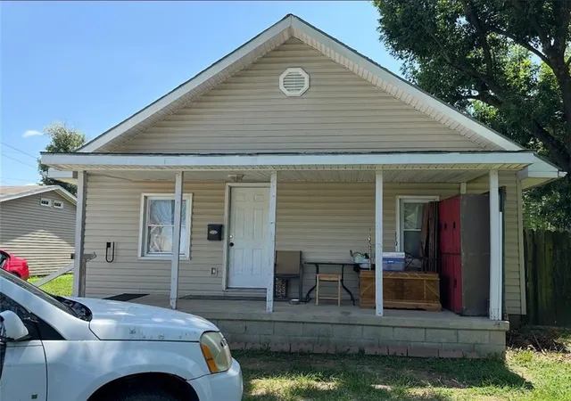 1st image of 103 W 25th St, Pittsburg, KS 66762 | MLS# 2632977