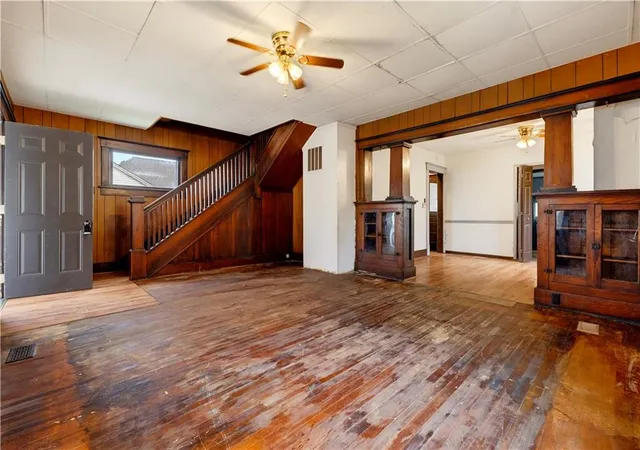 Photo 3 of Single family home for sale at 1026 Mcpherson St, Trenton, MO 64683 | MLS# 2632978 | Listing updated on 2026-10-17