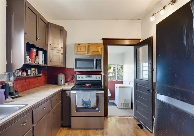 Photo 4 of Single family home for sale at 1026 Mcpherson St, Trenton, MO 64683 | MLS# 2632978 | Listing updated on 2026-08-25