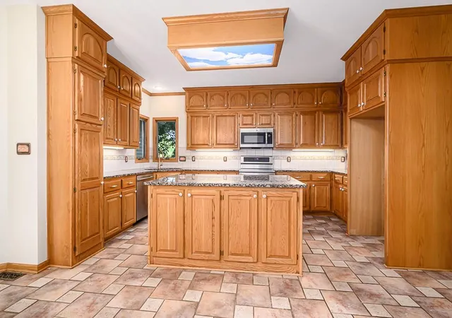 3rd image of 12901 Mcintyre Rd, Leavenworth, KS 66048 | MLS# 2632982
