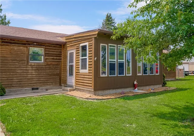 Photo 3 of Single family home for sale at 12086 Mike Rd, Lexington, MO 64067 | MLS# 2632986 | Listing updated on 2026-09-04
