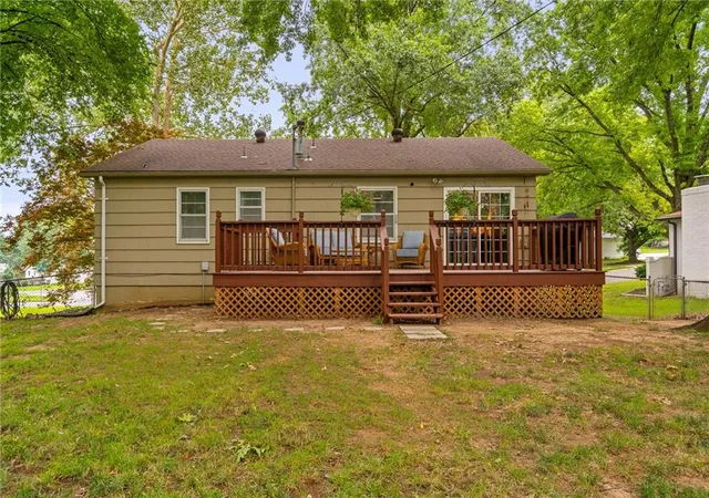 Photo 4 of Sale Pending at 9800 W 89th Terrace, Overland Park, KS 66212 | MLS# 2632998 | Listing updated on 2026-07-28
