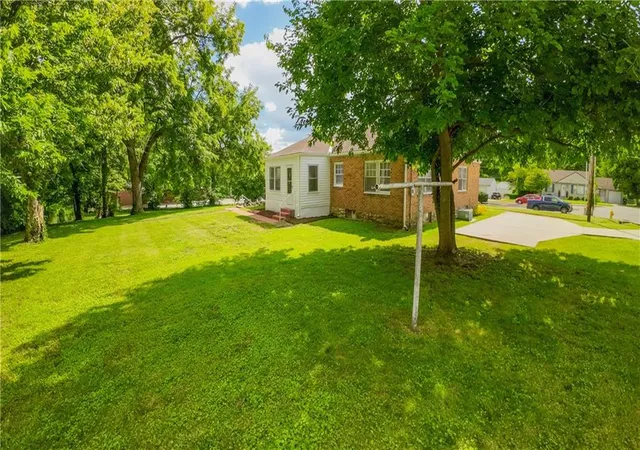 Photo 38 of Single family home for sale at 7021 Raytown Rd, Raytown, MO 64133 | MLS# 2633015 | Listing updated on 2026-08-29