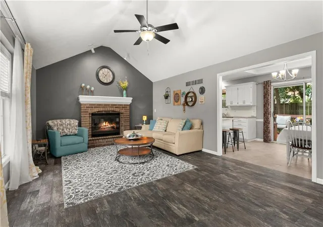Photo 2 of Sale Pending at 2417 Ne Bridgeport Dr, Lees Summit, MO 64086 | MLS# 2633033 | Listing updated on 2026-08-21