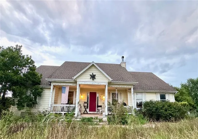 2nd image of 26900 W 223rd Street, Spring Hill, KS 66083 | MLS# 2633035