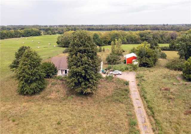 1st image of 26900 W 223rd Street, Spring Hill, KS 66083 | MLS# 2633035