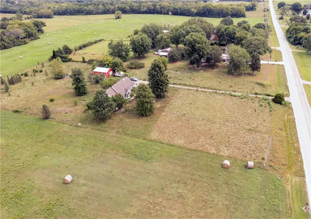 7th image of 26900 W 223rd Street, Spring Hill, KS 66083 | MLS# 2633035