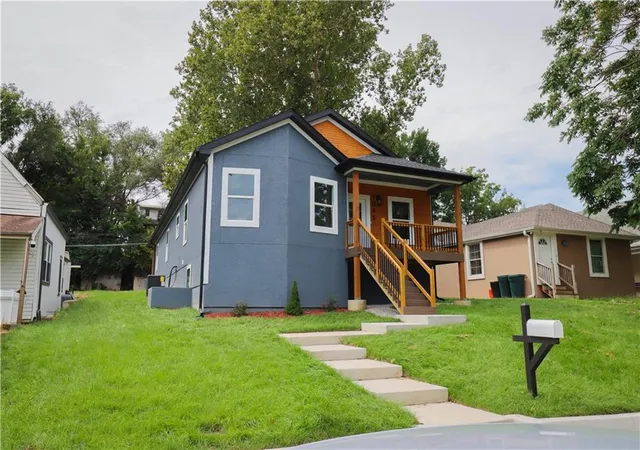 Photo 3 of Single family home for sale at 1045 Ann Ave, Kansas City, KS 66102 | MLS# 2633036 | Listing updated on 2026-09-04