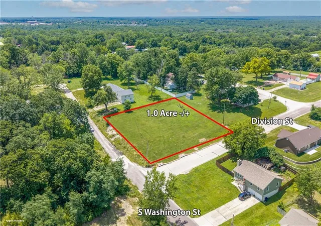 2nd image of Lot 25 E Division Rd, Knob Noster, MO 65336 | MLS# 2633039