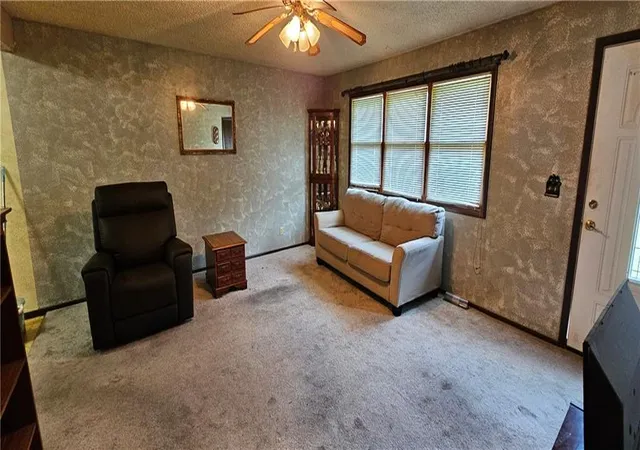 Photo 3 of Sale Pending at 708 E Orange St, Girard, KS 66743 | MLS# 2633046 | Listing updated on 2026-10-09