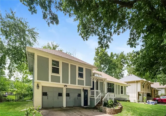 Photo 2 of Single family home for sale at 12708 Sycamore Ave, Grandview, MO 64030 | MLS# 2633060 | Listing updated on 2026-08-21