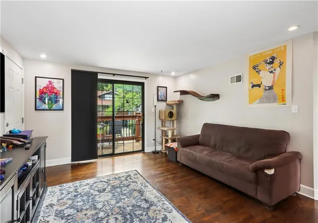 Photo 3 of Condo for sale at 4537 Holly St #4, Kansas City, MO 64111 | MLS# 2633062 | Listing updated on 2026-08-18
