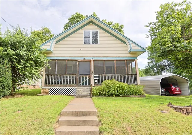 Photo 1 of Single family home for sale at 11612 Hackett St, Sugar Creek, MO 64054 | MLS# 2633100 | Listing updated on 2026-08-17