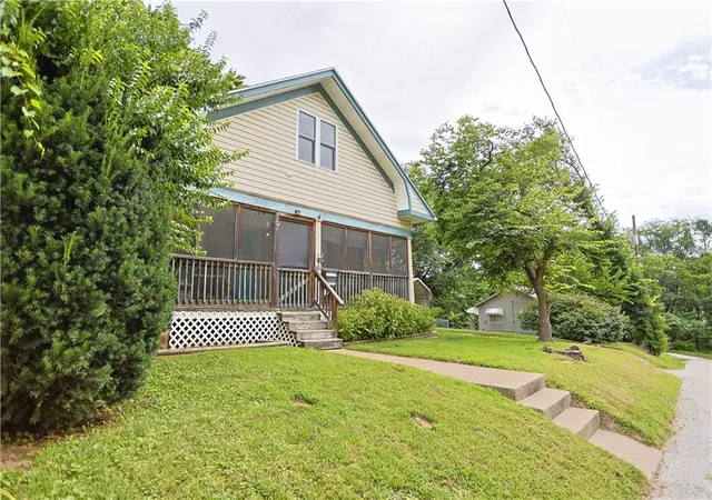 Photo 2 of Single family home for sale at 11612 Hackett St, Sugar Creek, MO 64054 | MLS# 2633100 | Listing updated on 2026-08-17