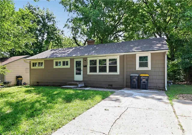 4th image of 11407 Richmond Ave, Kansas City, MO 64134 | MLS# 2633105