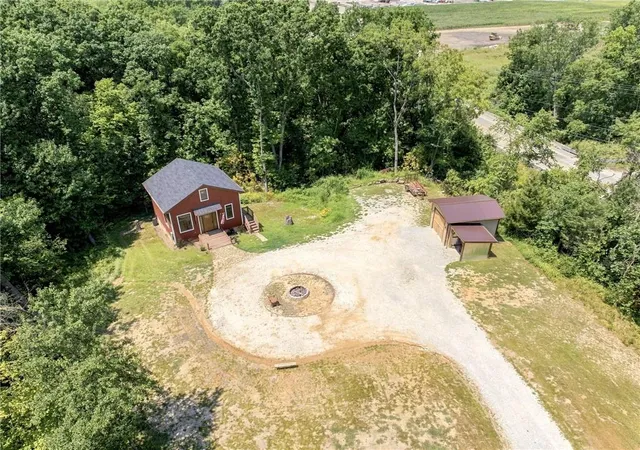 27th image of 821 W 92 Hwy, Smithville, MO 64089 | MLS# 2633108