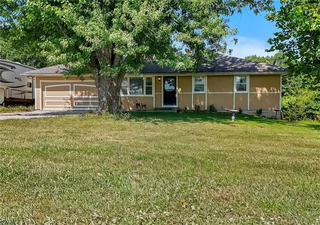 Photo 1 of Single family home for sale at 21062 Bright Ln, Lawson, MO 64062 | MLS# 2633110 | Listing updated on 2026-07-25