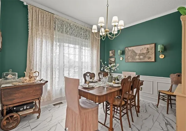 Photo 3 of Sale Pending at 2804 Se Bingham Pl, Lee's Summit, MO 64063 | MLS# 2633111 | Listing updated on 2026-08-28