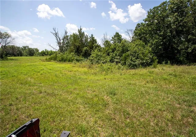5th image of 811 Se 600Th Rd, Knob Noster, MO 65336 | MLS# 2633116