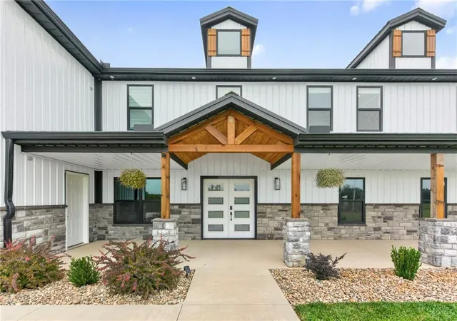 1st image of 10782 Starr School Rd, Odessa, MO 64076 | MLS# 2633149