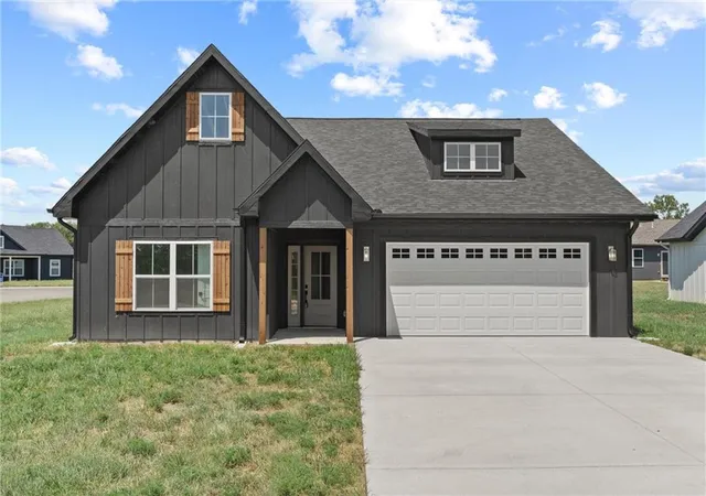 Photo 1 of Single family home for sale at 606 Catalpa St, Independence, KS 67301 | MLS# 2633185 | Listing updated on 2026-08-20