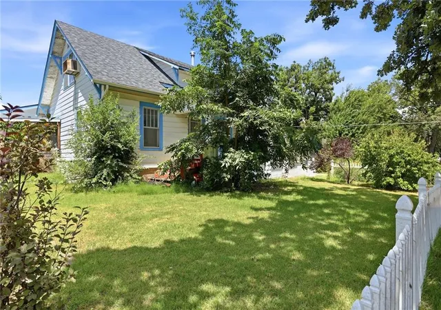 2nd image of 1102 S National Ave, Fort Scott, KS 66701 | MLS# 2633190