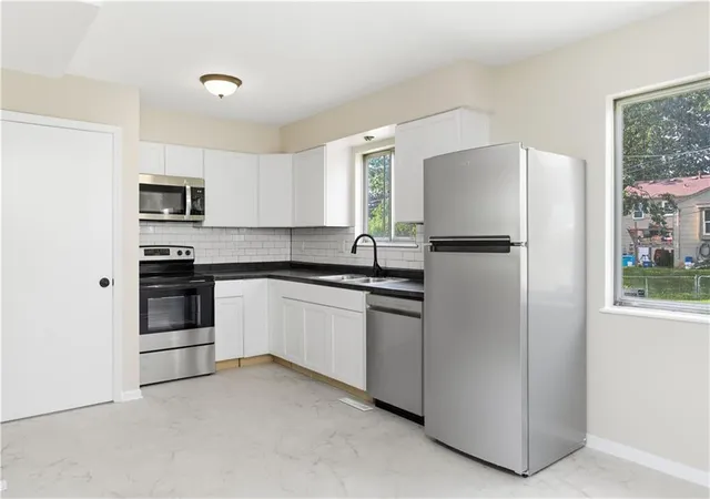 Photo 4 of Single family home for sale at 16104 E 32nd Street S, Independence, MO 64055 | MLS# 2633195 | Listing updated on 2026-09-19