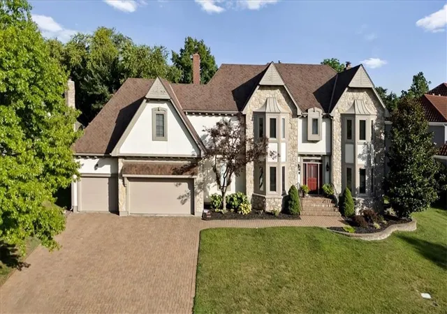 1st image of 5801 W 130th St, Leawood, KS 66209 | MLS# 2633196