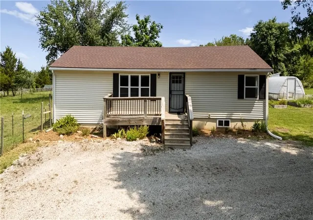 1st image of 17408 E 228th St, Harrisonville, MO 64701 | MLS# 2633205