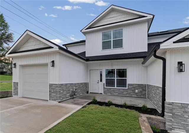 Photo 4 of Sale Pending at 113 E 3rd Street, Lawson, MO 64062 | MLS# 2633207 | Listing updated on 2026-08-28