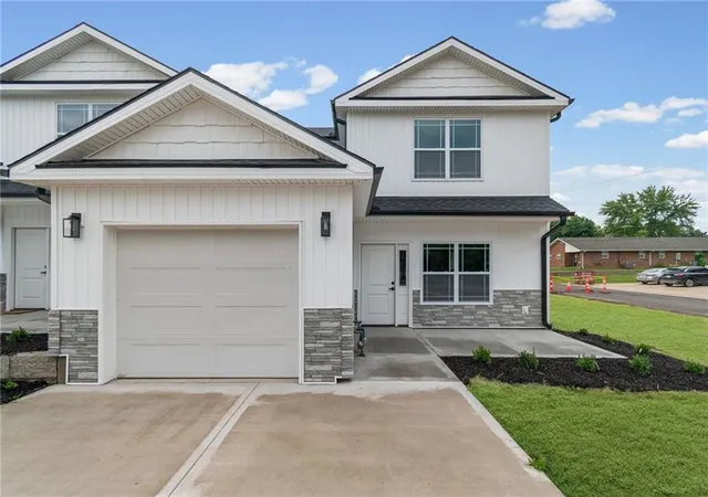 Photo 2 of Sale Pending at 117 E 3rd Street, Lawson, MO 64062 | MLS# 2633209 | Listing updated on 2026-08-14