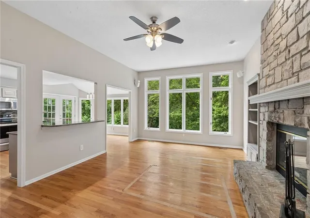 Photo 4 of Sale Pending at 5224 N Main St, Kansas City, MO 64118 | MLS# 2633210 | Listing updated on 2026-08-20