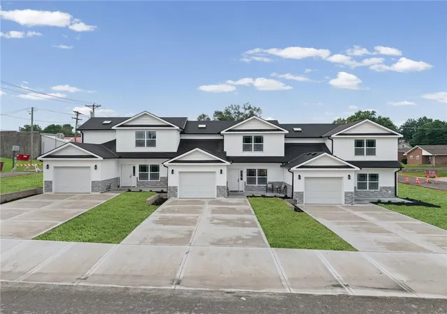 1st image of 115 E E 3rd St, Lawson, MO 64062 | MLS# 2633211
