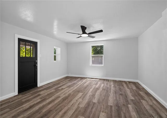 3rd image of 207 W 3Rd St, Creighton, MO 64739 | MLS# 2633212
